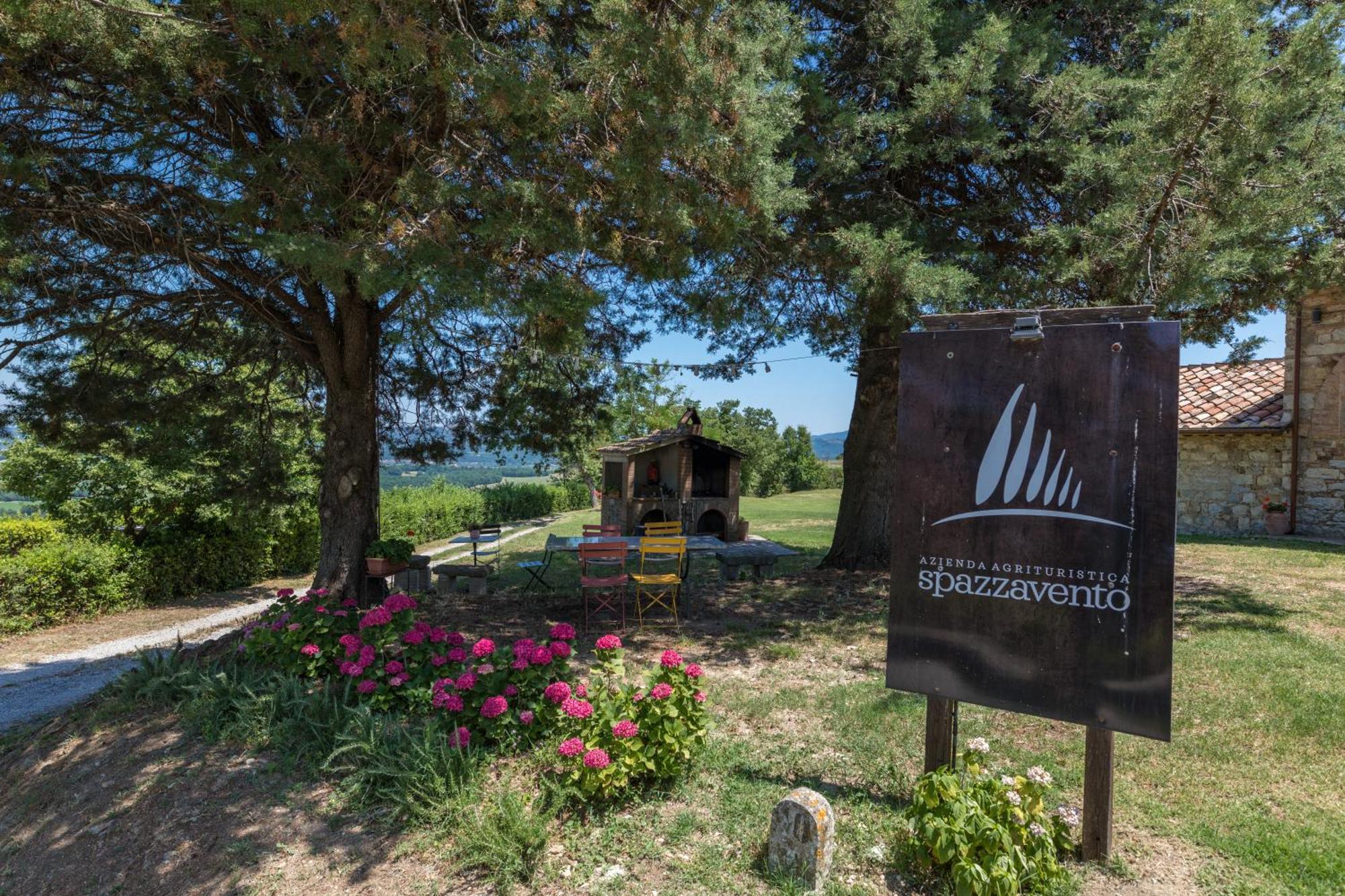 Agriturismo Spazzavento Palazzone Exteriér fotografie